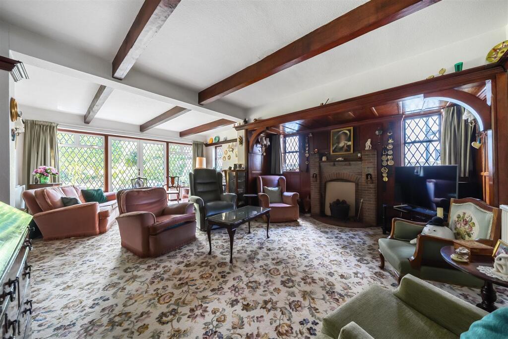The Chenies, Petts Wood East photo 3