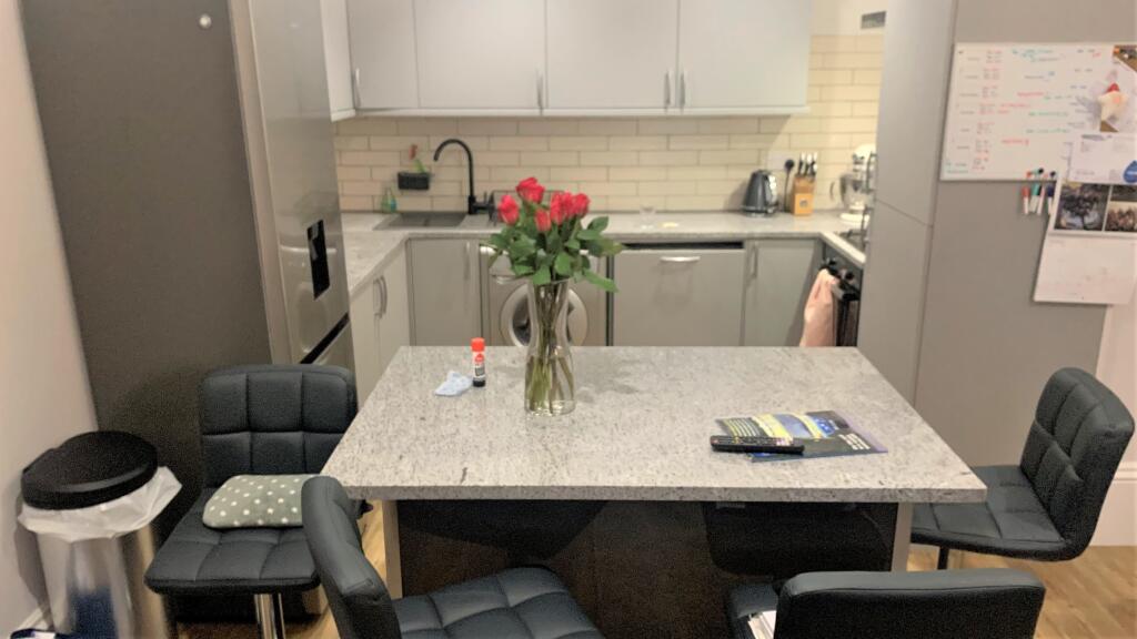 3 bedroom flat for rent