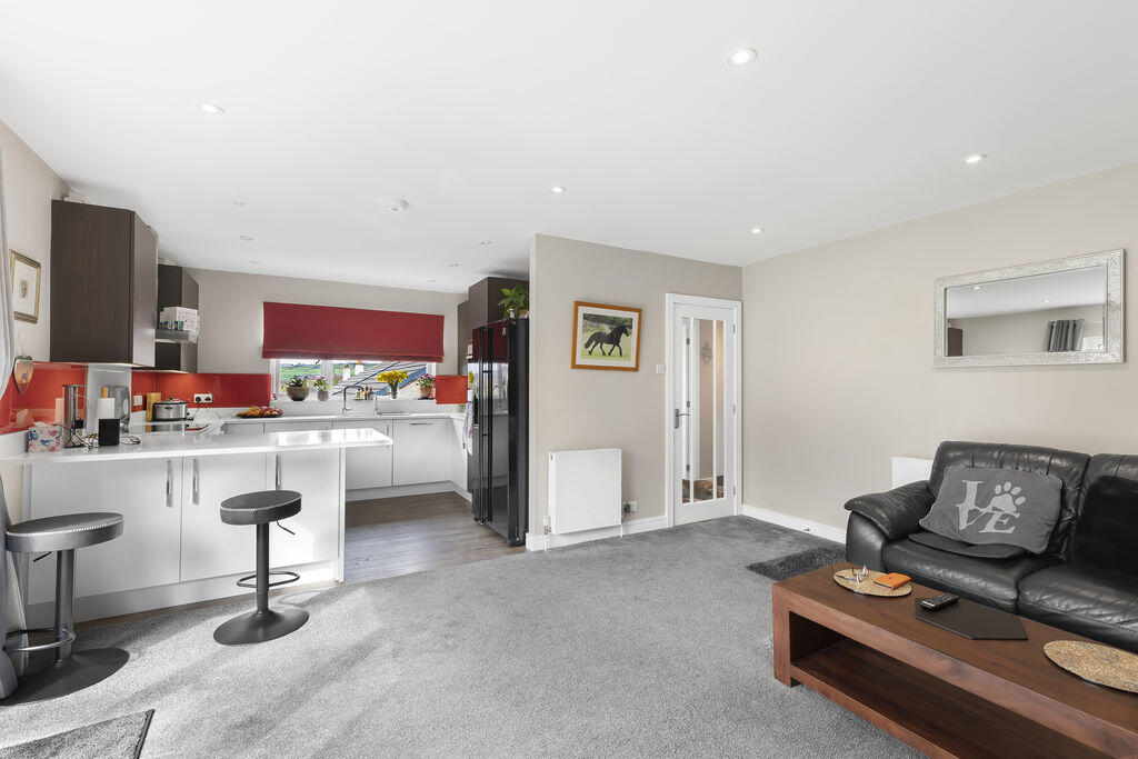 Additional image 5 of Greenside Lane, Cullingworth