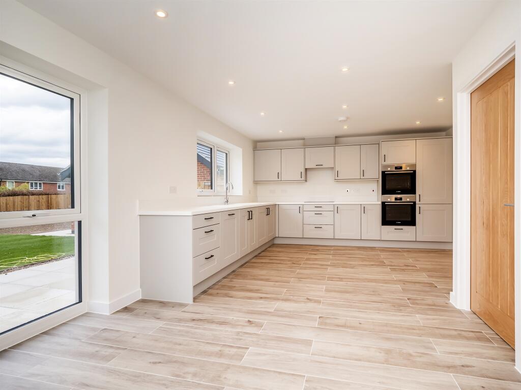 House in Peterborough - View 3