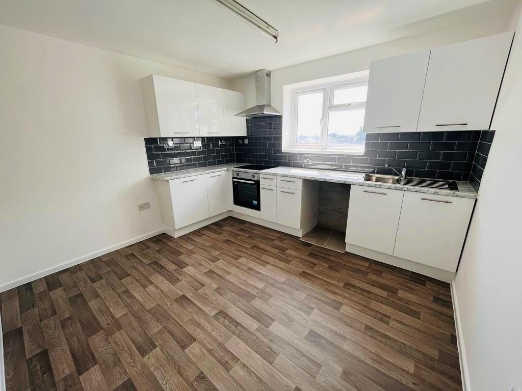 Curzon Road, Poole photo 2
