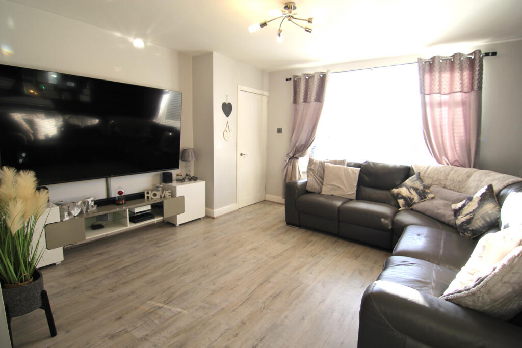 40, Waverley Crescent photo 4