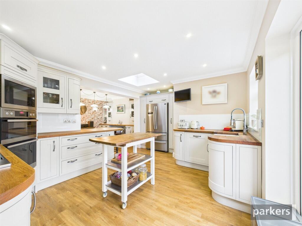 Glebe Lane, Sonning, Reading, Berkshire, RG4 photo 4