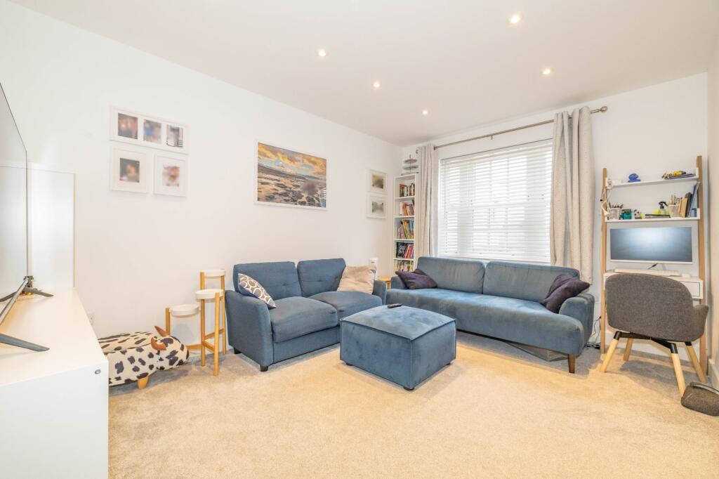 House in Canterbury, The King's Mile - View 4