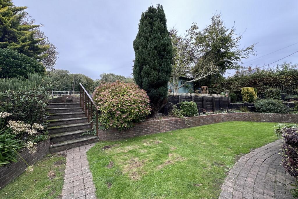 House in Dover, Ringwould with Kingsdown - More