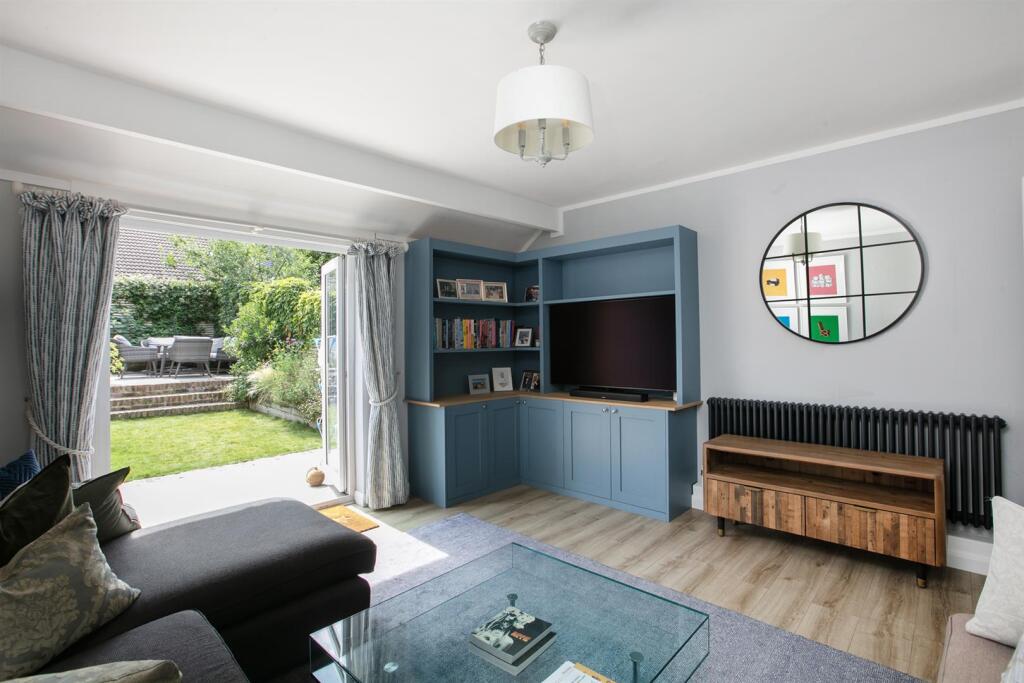 House in London, Tappesfield Estate, Nunhead - More