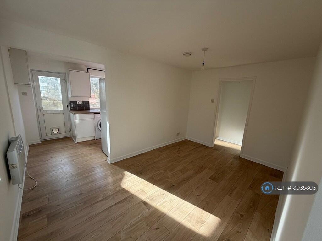 Apartment in Bath - View 3