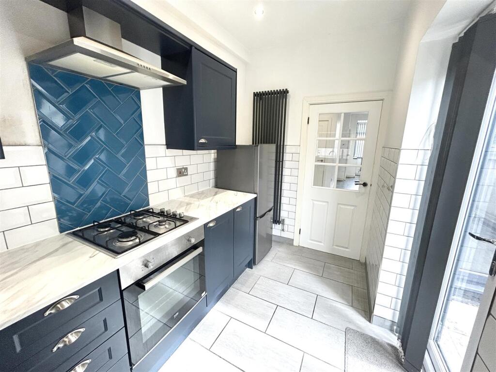 House in Newport, Cefn, Rogerstone - More