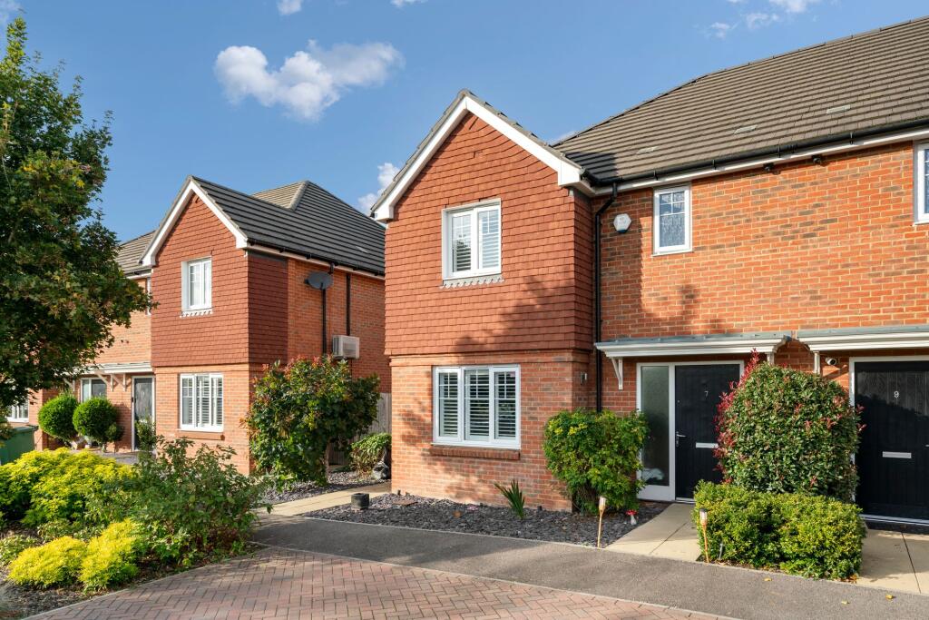 Main image of property: River Walk, Fetcham, KT22