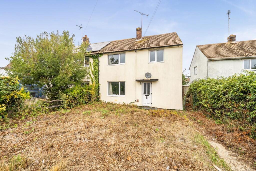 3-bed semi-detached on Purbrook Way, Havant, Hampshire, PO9 3SB, £230,000