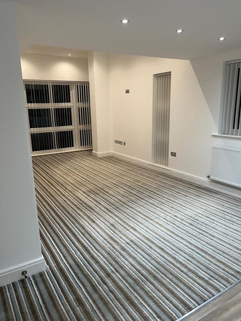 Apartment in Doncaster - View 3