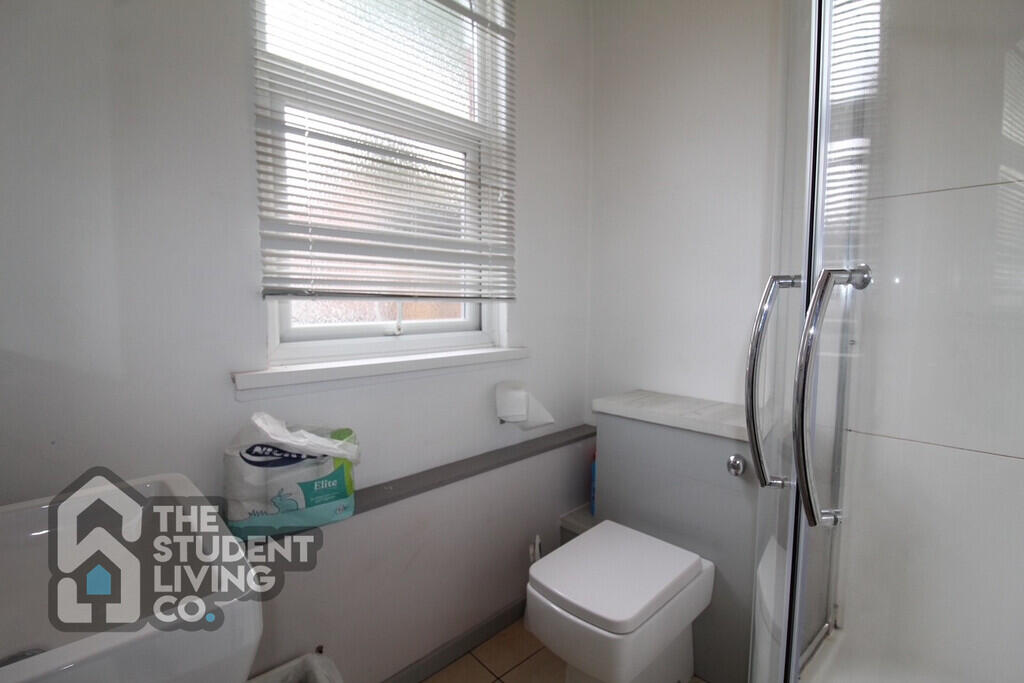 House in Nottingham - View 5