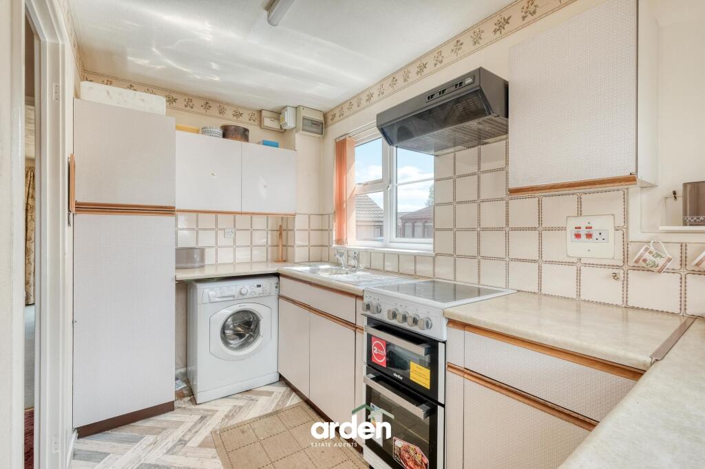 Tidbury Close, Redditch, B97 photo 3