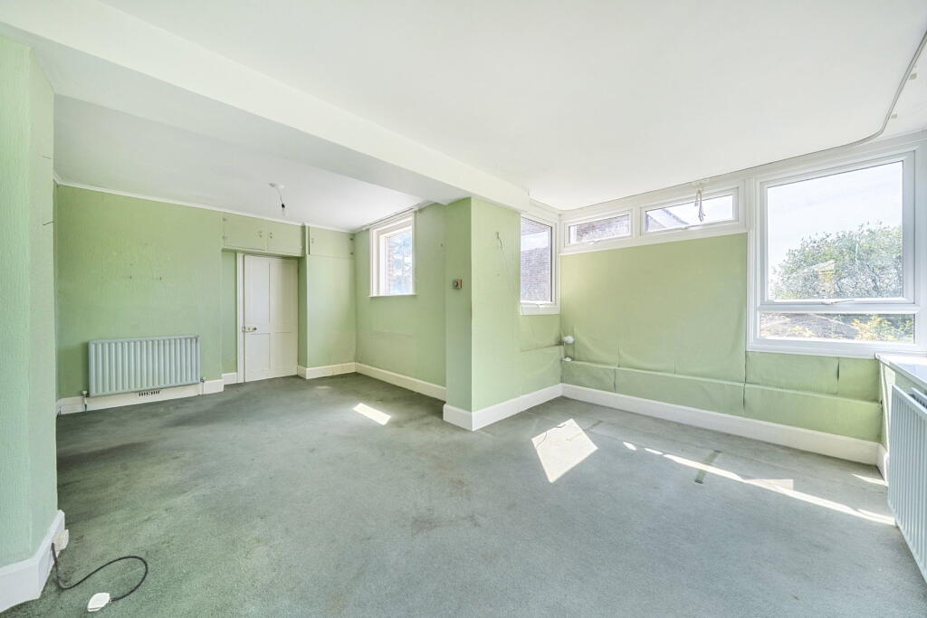Fairview Lane, Crowborough, TN6 1BT photo 3