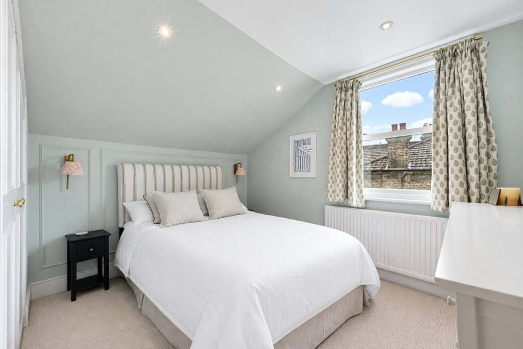 Apartment in London - View 2