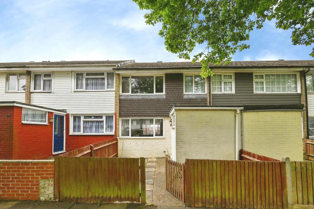 Main image of property: Hero Walk, Rochester, Kent, ME1