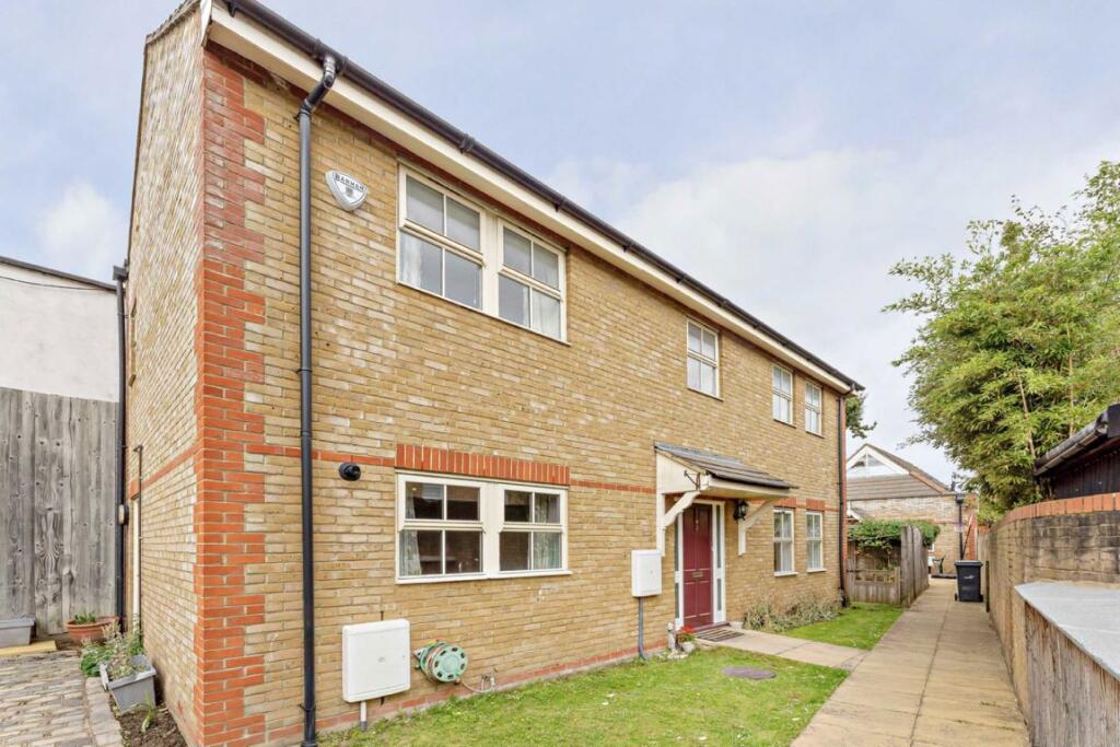 Main image of property: Hydethorpe Road, Balham