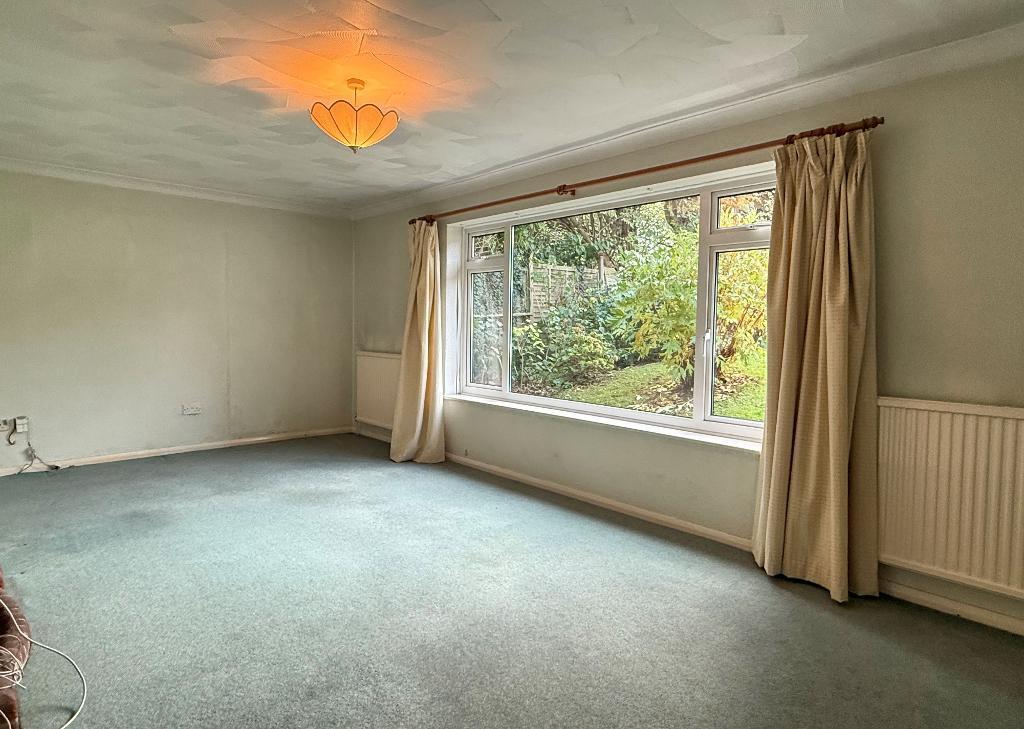 Coombe Drove, Steyning, West Sussex, BN44 3PW photo 3
