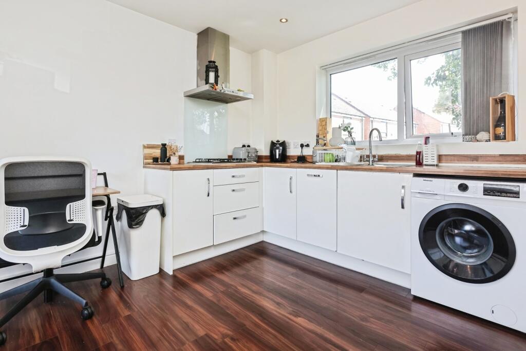 Frogmill Road, Birmingham, West Midlands, B31 photo 5