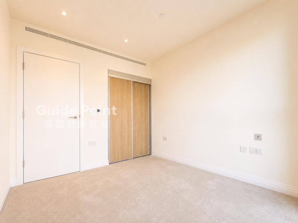 Apartment in London - More