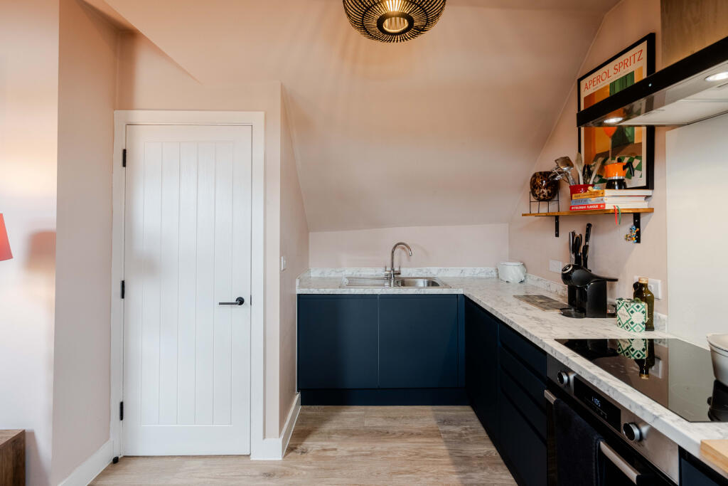 Apartment in Bristol, Hillfields, Fishponds - View 4