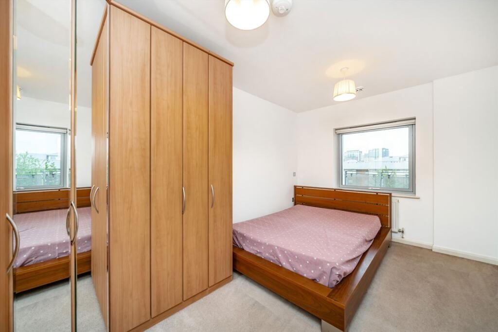 Apartment in London - More