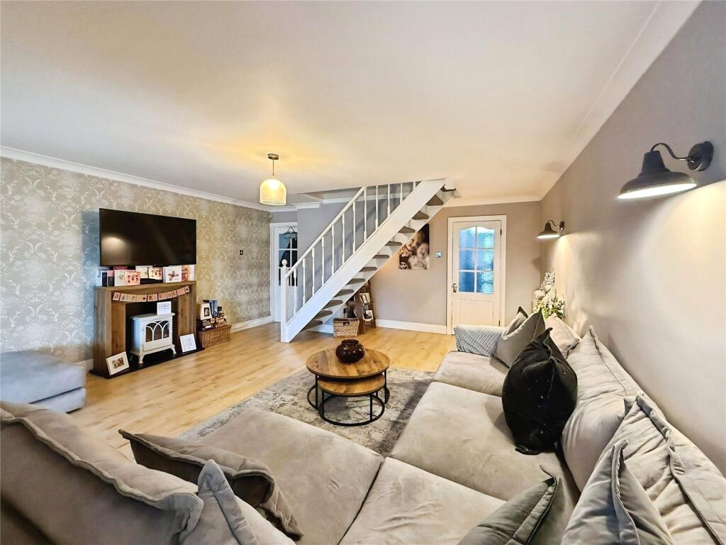 Harptree Drive, Chatham, Kent, ME5 photo 2