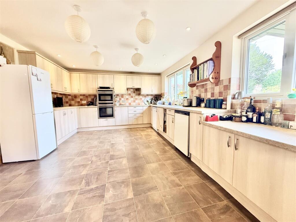 House in South Norfolk, Wymondham - More
