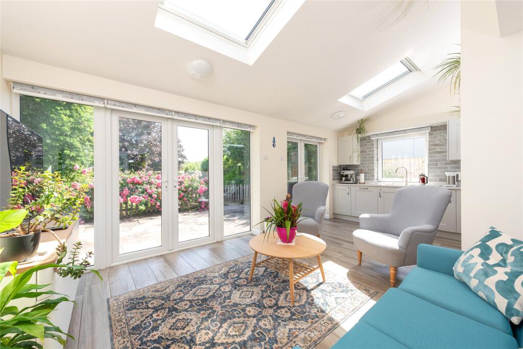Oakley Road, Bromham, Bedfordshire, MK43 photo 4