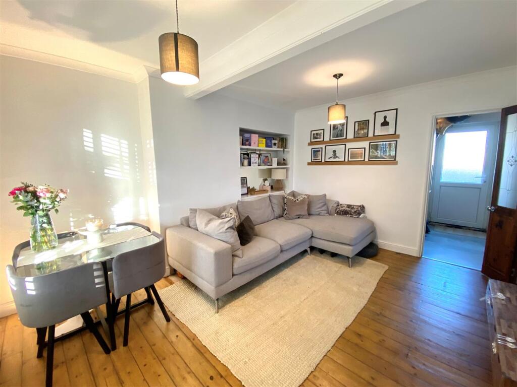Manor Farm Drive, London photo 2