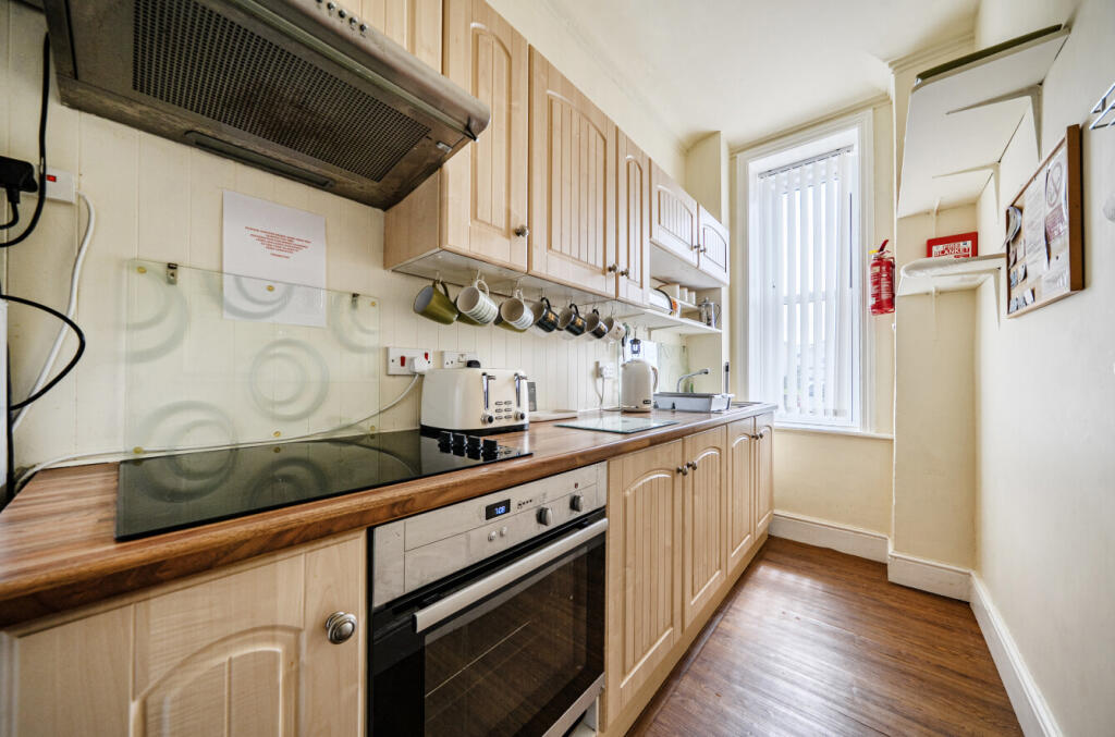 Trem Enlli, Tywyn, Gwynedd, LL36 - View 3
