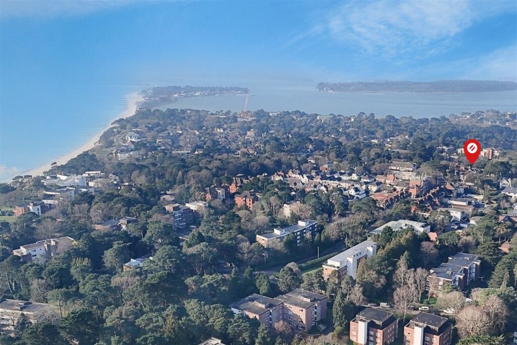 Canford Cliffs photo 3