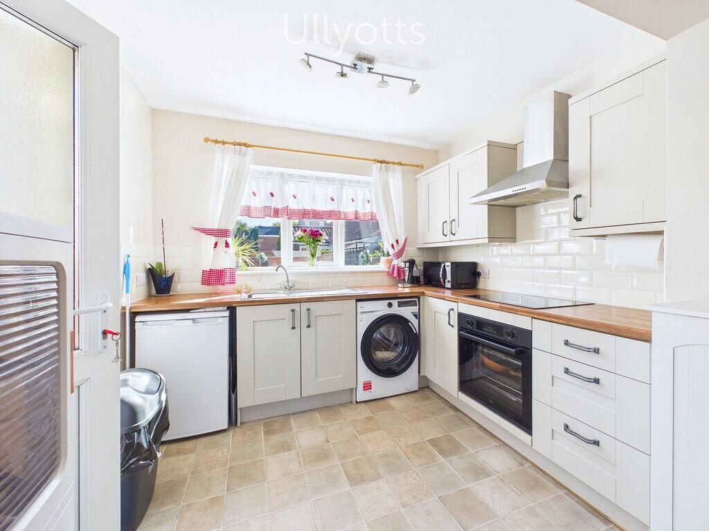 The Bungalow, Driffield Road, Kilham photo 4