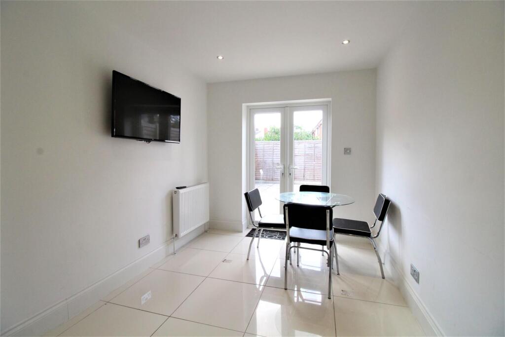 House in Portsmouth - View 5