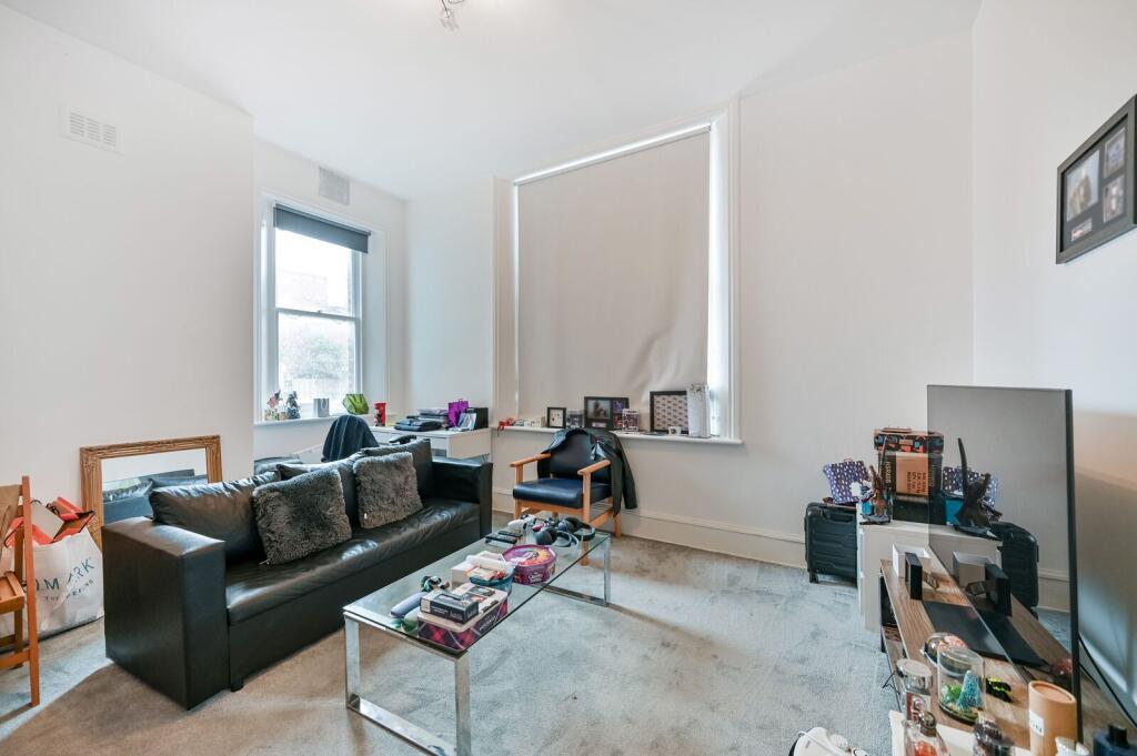 Main image of property: Kingston Hill, Kingston, Kingston upon Thames, KT2