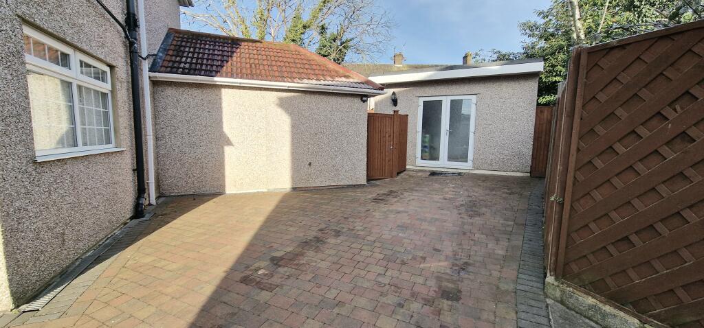 Main image of property: Middle Ope, Watford, WD24