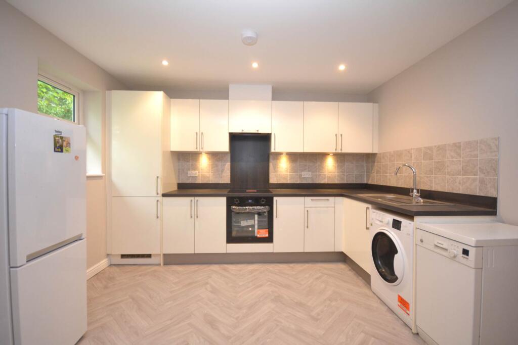 Apartment in Hemel Hempstead - View 4