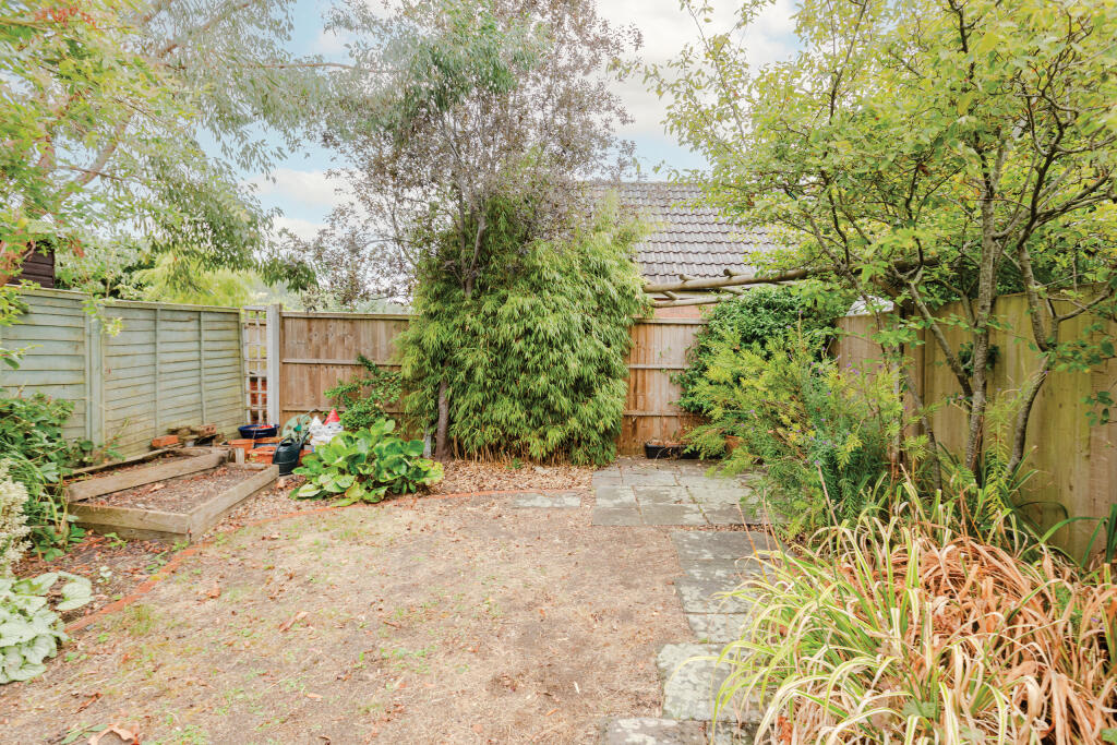 Parkfield Road, Pucklechurch photo 5