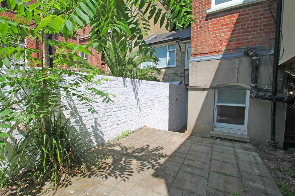 Eaton Road, Hove - View 6