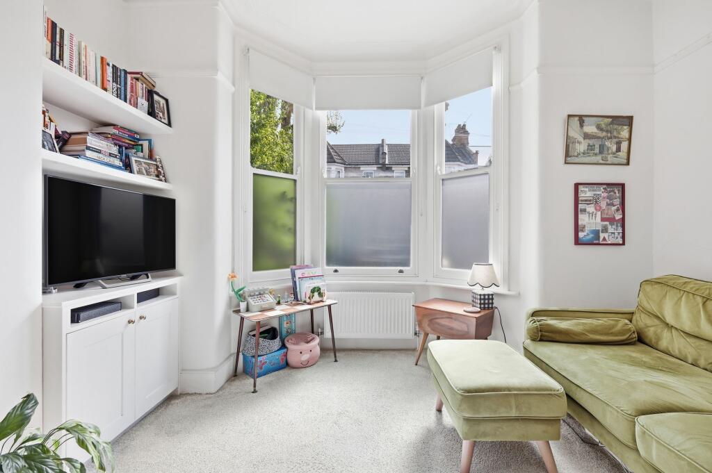 Apartment in London - View 2