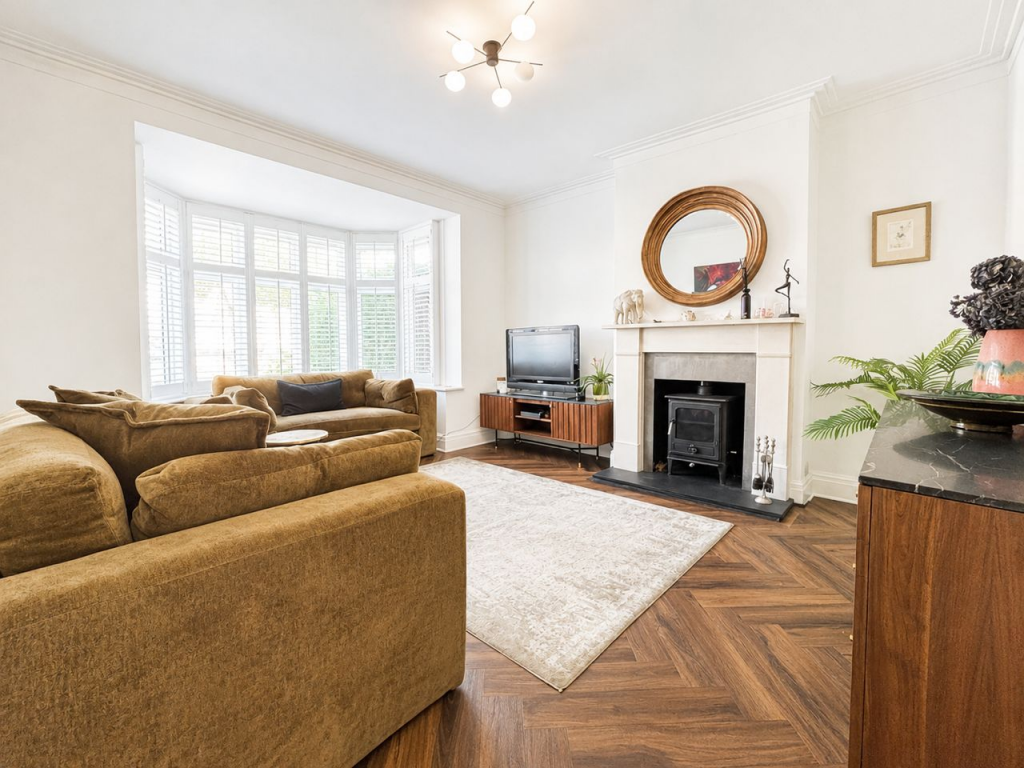 Leamington Avenue, Bromley, BR1 - View 4