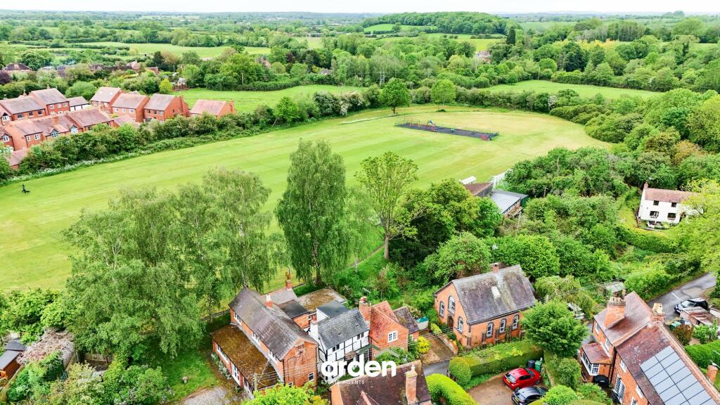 Mill Lane, Feckenham, B96 photo 4