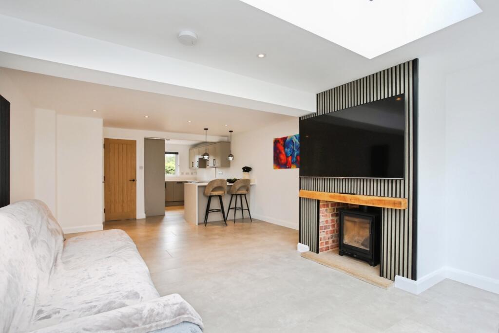House in Tonbridge - View 4