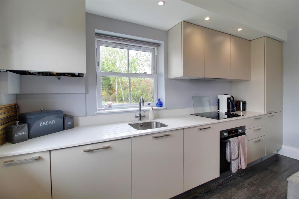 Additional image 8 of Bell Lane, Brookmans Park