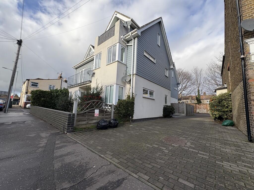Main image of property: South Avenue, Southend On Sea