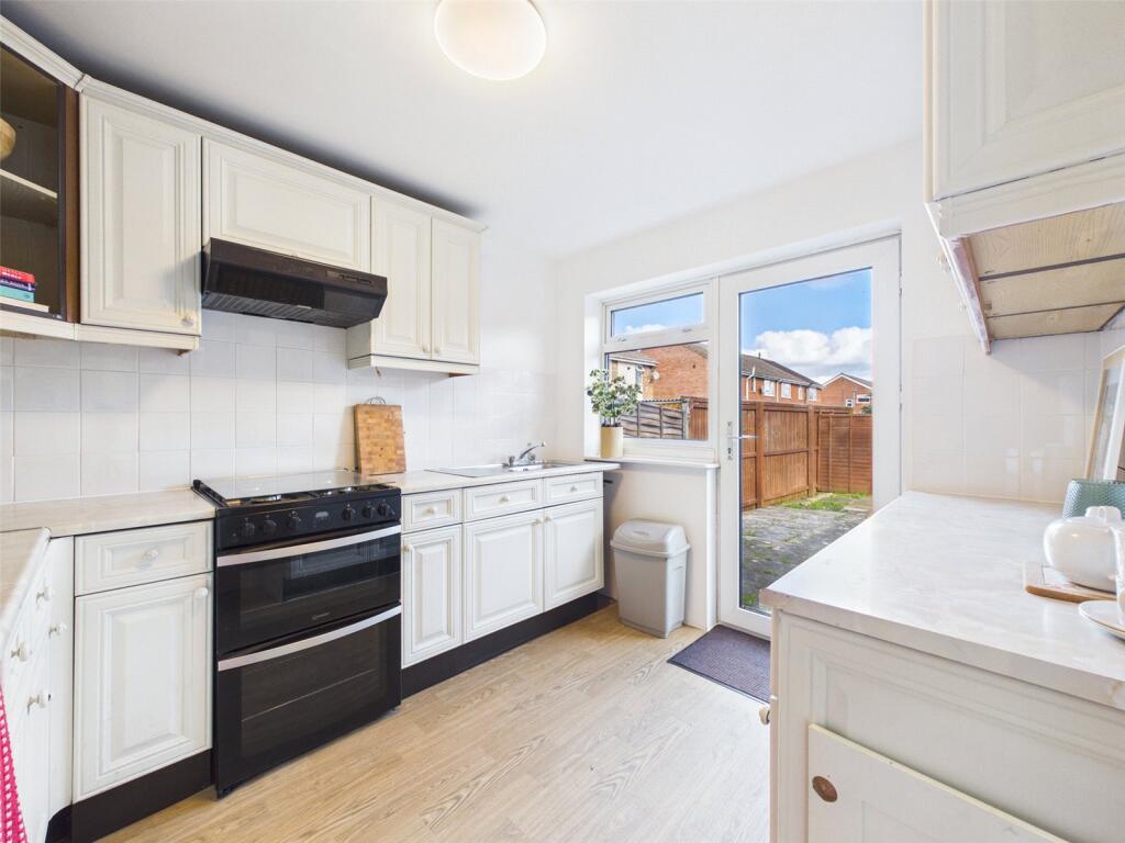 House in Cheltenham, Hatherley, Up Hatherley - View 3