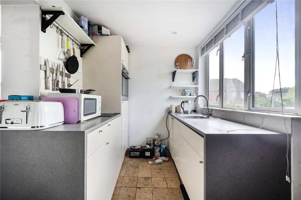 Apartment in Newbury, Speenhamland - View 5