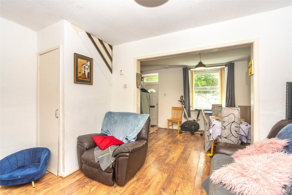 St. Pauls Terrace, Bangor, Gwynedd, LL57 photo 4