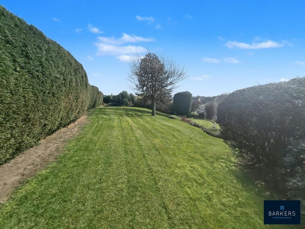 Swallow Hill, Upper Batley photo 4
