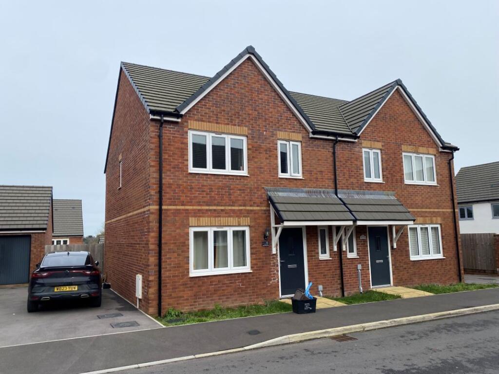 Main image of property: 15 Birch Grove, Chard, Somerset, TA20 2FQ